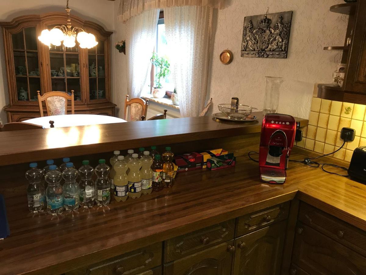 Gemuetliches Gaestehaus! Waldkraiburg Buitenkant foto