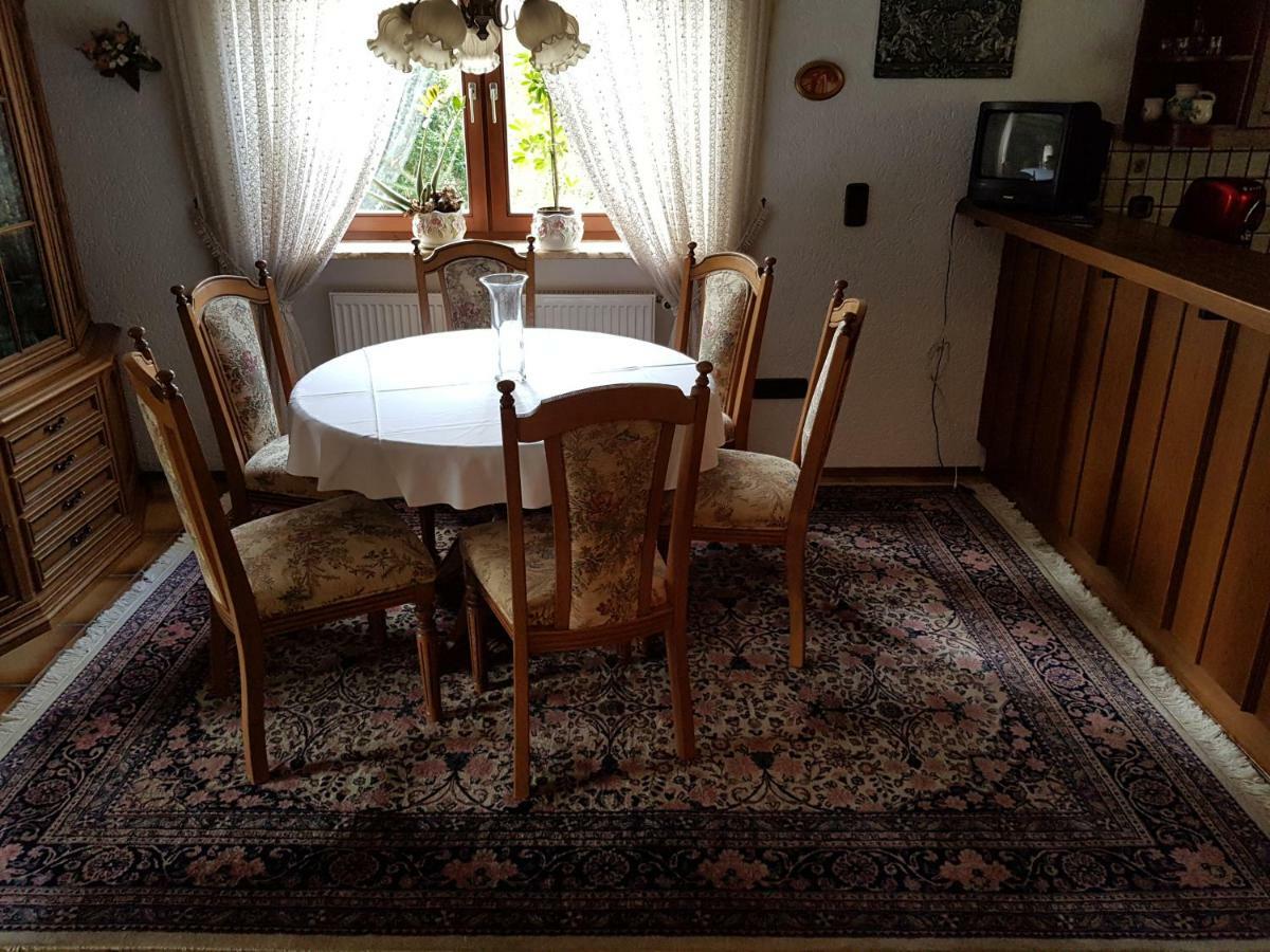 Gemuetliches Gaestehaus! Waldkraiburg Buitenkant foto